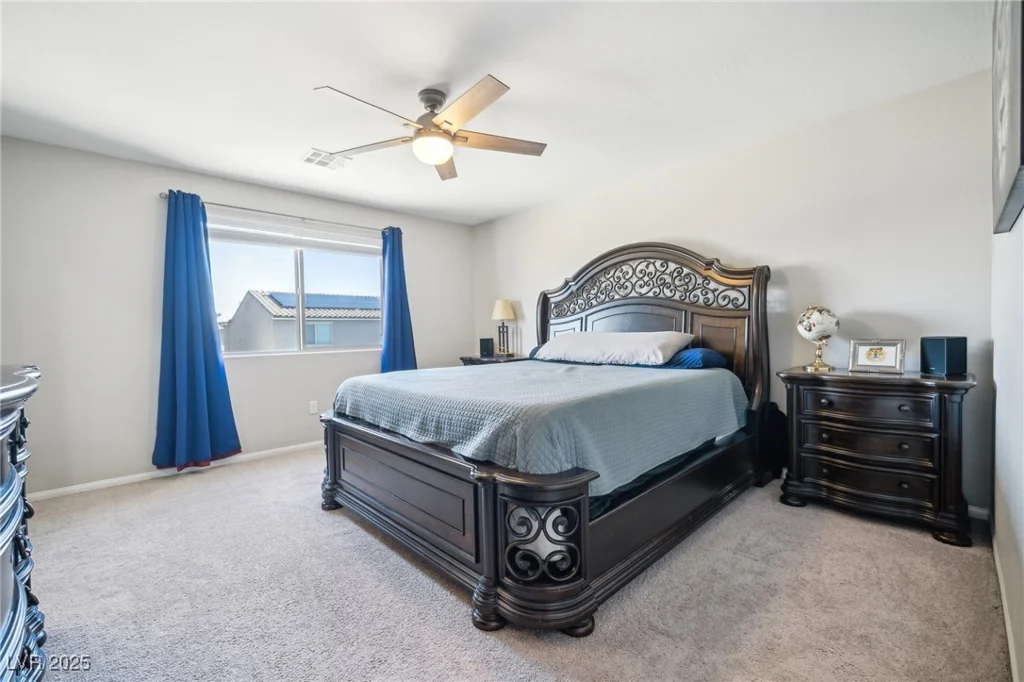 5628 Ridgeland, North Las Vegas, NV 89031