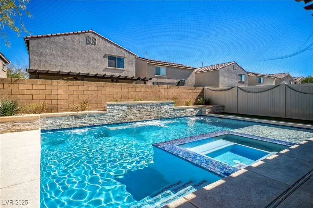 5628 Ridgeland, North Las Vegas, NV 89031
