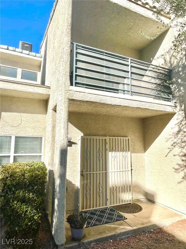 6250 Flamingo, Las Vegas, NV 89103