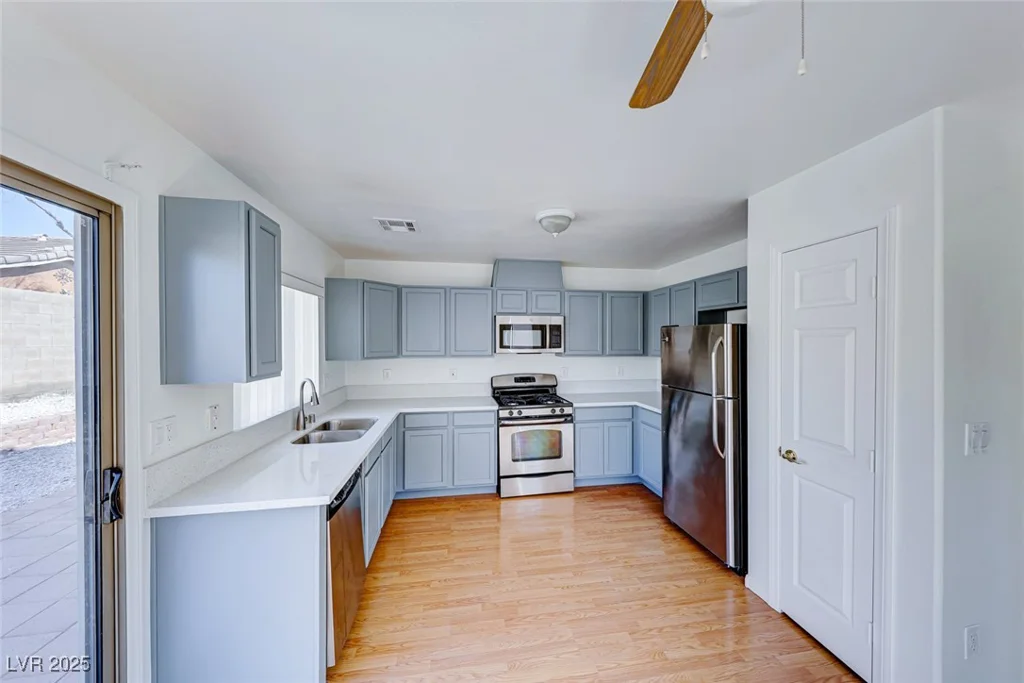 6552 Coldwater Bay, Las Vegas, NV 89122