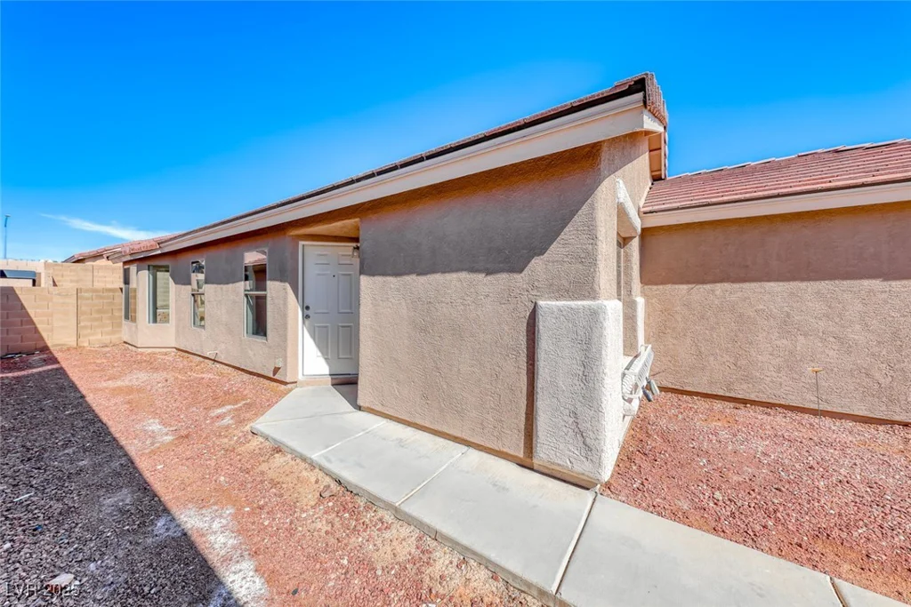 6552 Coldwater Bay, Las Vegas, NV 89122