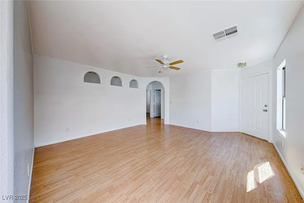 6552 Coldwater Bay, Las Vegas, NV 89122