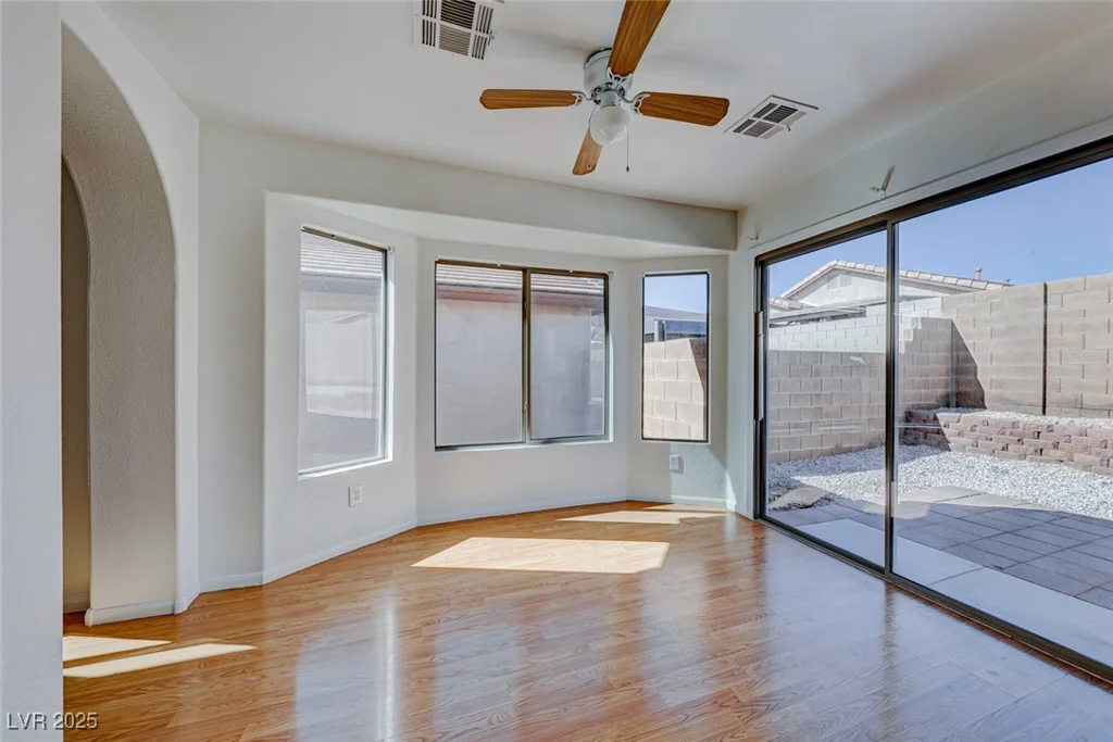 6552 Coldwater Bay, Las Vegas, NV 89122