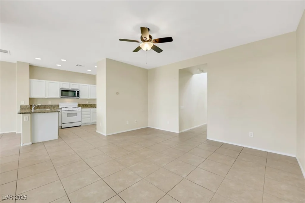2876 Rothesay, Henderson, NV 89044