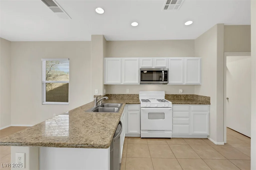 2876 Rothesay, Henderson, NV 89044