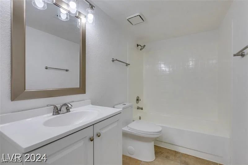 924 Falconhead, Las Vegas, NV 89128