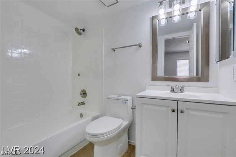 924 Falconhead, Las Vegas, NV 89128