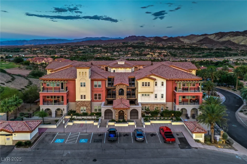 64 Strada Principale, Henderson, NV 89011