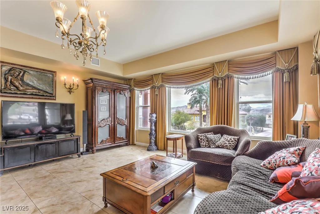 64 Strada Principale, Henderson, NV 89011