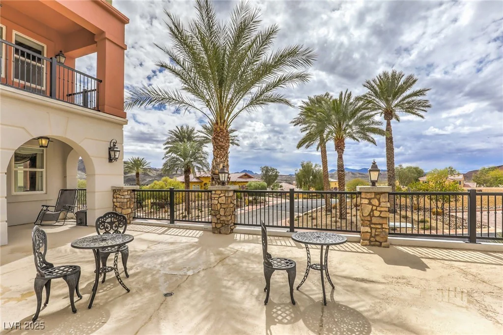 64 Strada Principale, Henderson, NV 89011