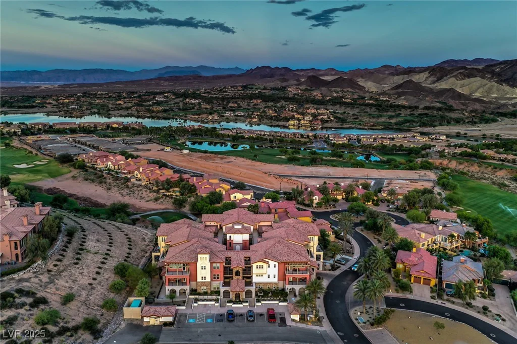 64 Strada Principale, Henderson, NV 89011