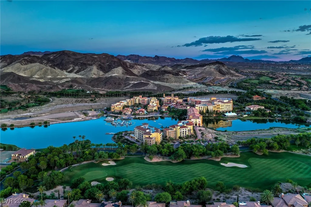 64 Strada Principale, Henderson, NV 89011