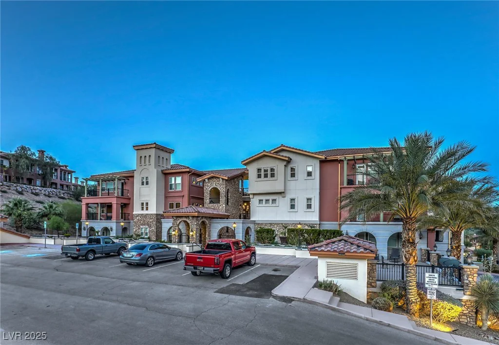 64 Strada Principale, Henderson, NV 89011