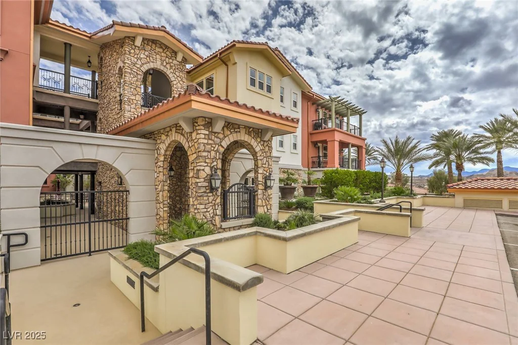 64 Strada Principale, Henderson, NV 89011