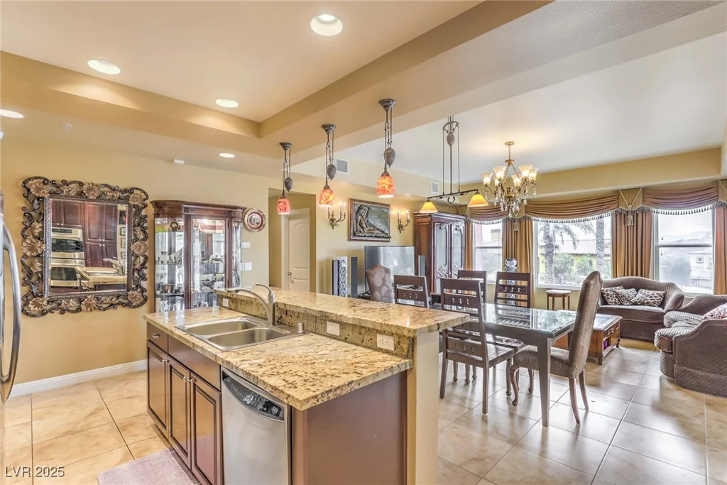 64 Strada Principale, Henderson, NV 89011