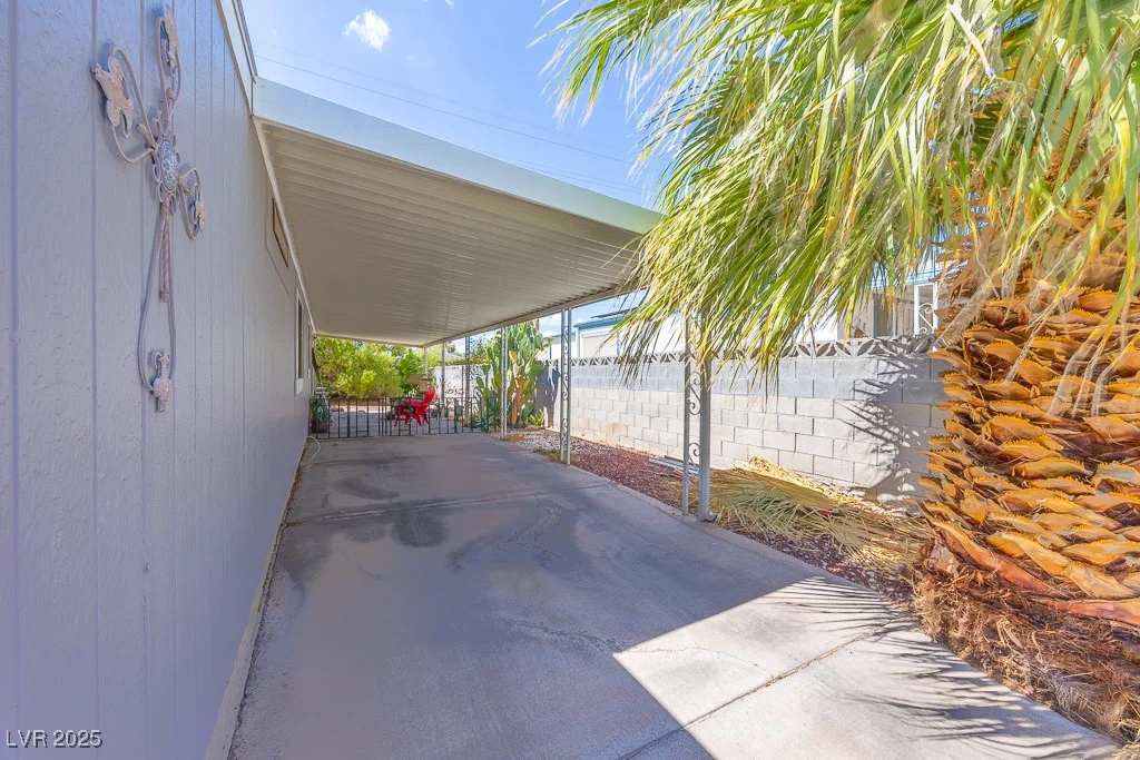 3143 La Barca, Las Vegas, NV 89122