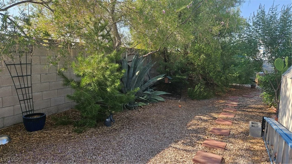 3143 La Barca, Las Vegas, NV 89122