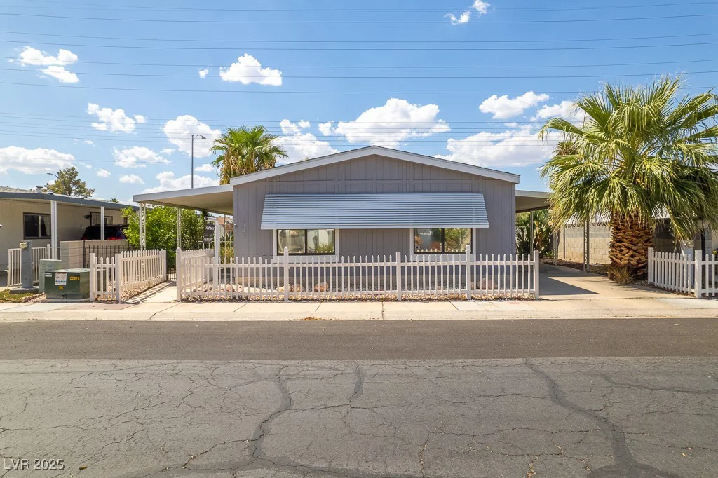 3143 La Barca, Las Vegas, NV 89122