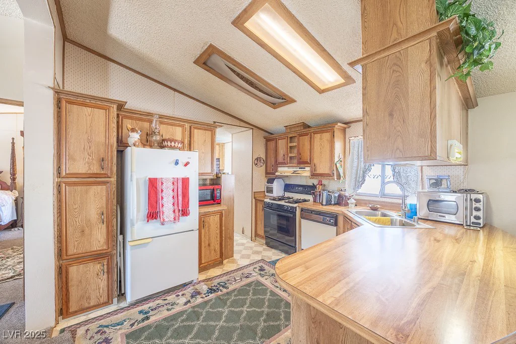 3143 La Barca, Las Vegas, NV 89122