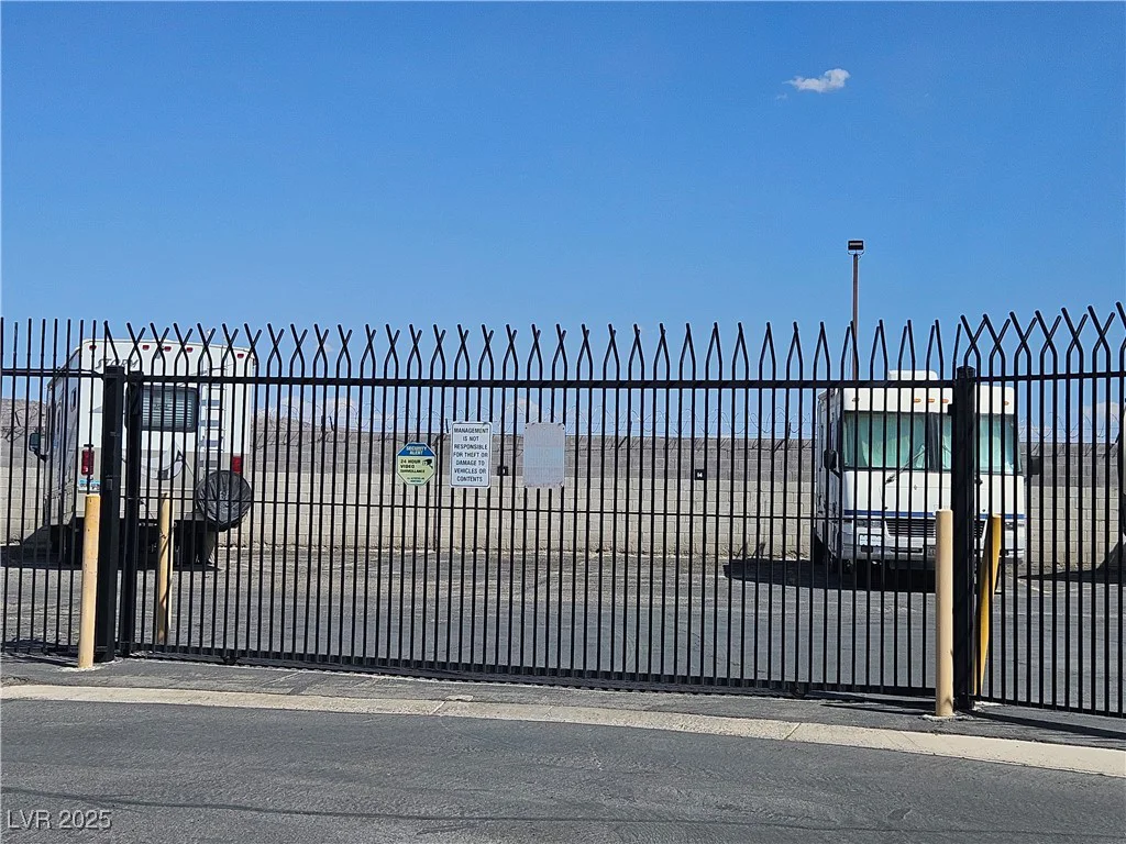 3143 La Barca, Las Vegas, NV 89122