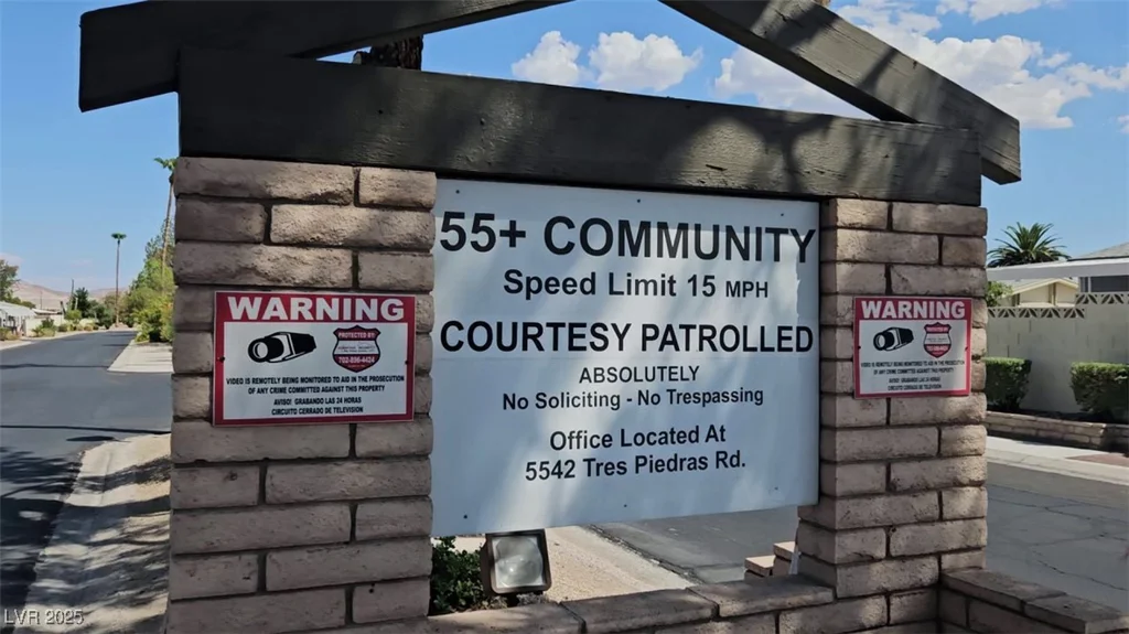 3143 La Barca, Las Vegas, NV 89122