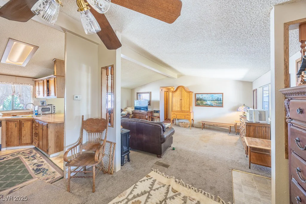 3143 La Barca, Las Vegas, NV 89122