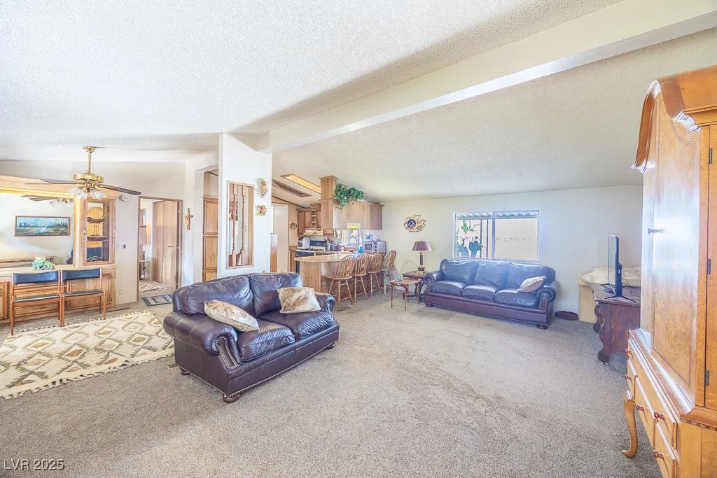3143 La Barca, Las Vegas, NV 89122