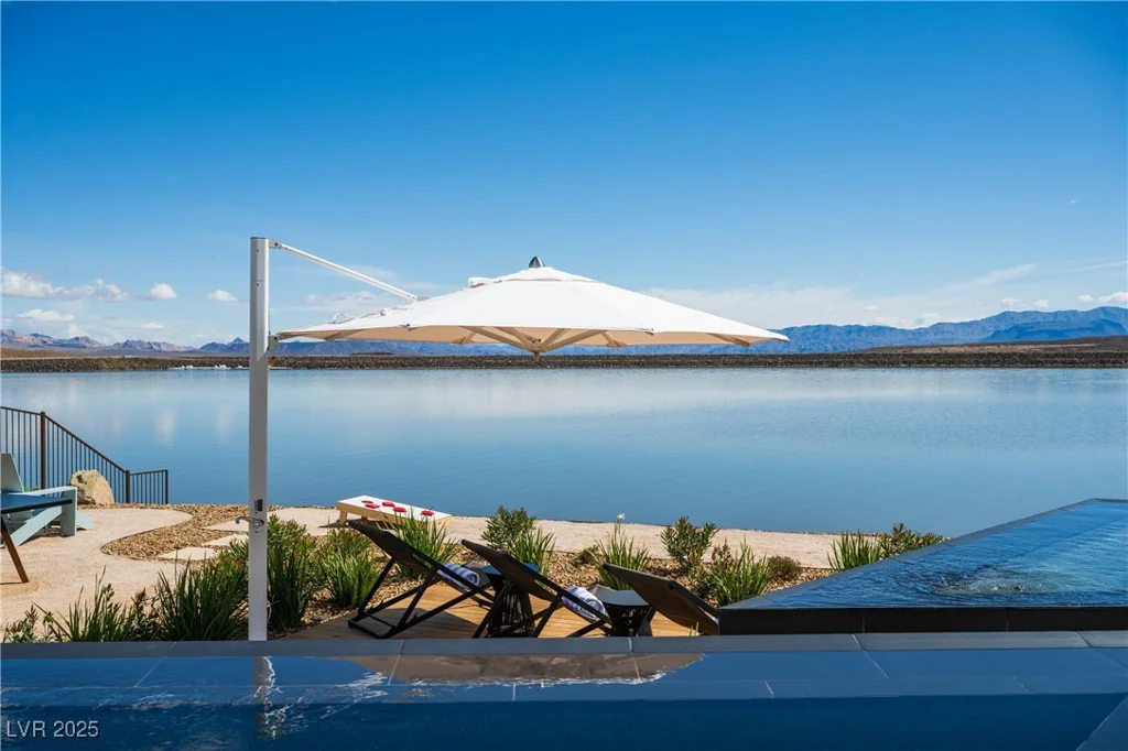 1572 Pleasant Bay, Henderson, NV 89011