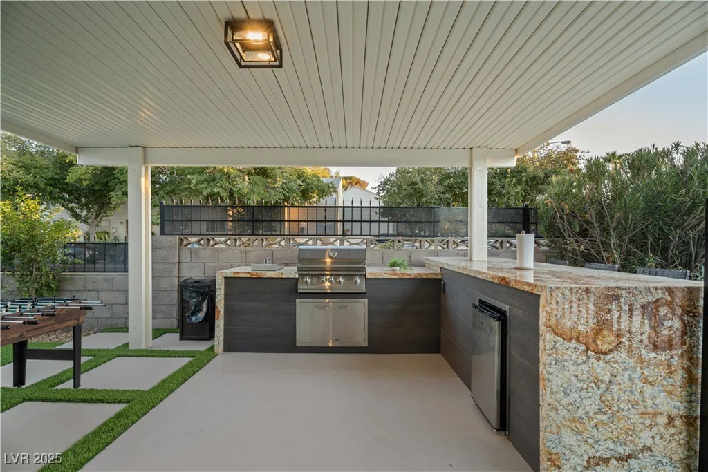 4689 Kristen, Las Vegas, NV 89121