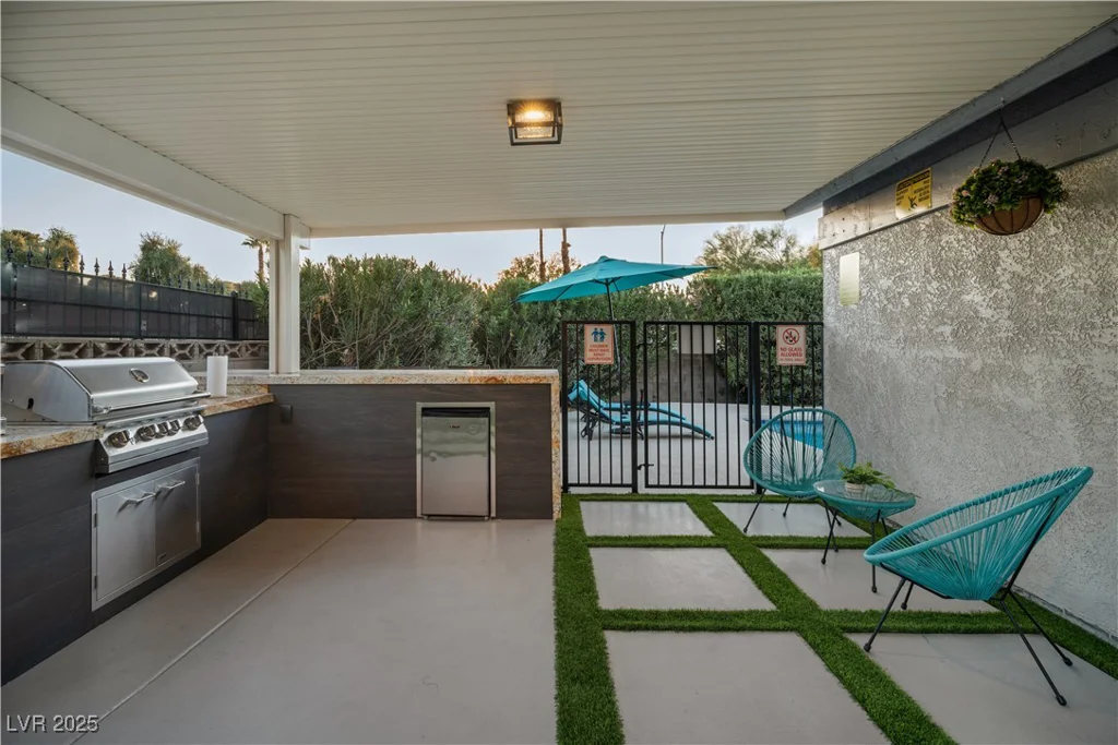 4689 Kristen, Las Vegas, NV 89121