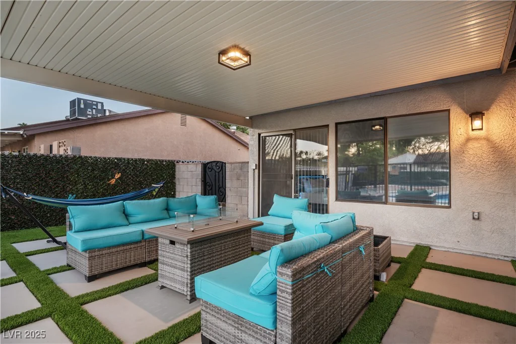 4689 Kristen, Las Vegas, NV 89121