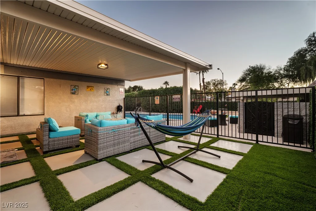 4689 Kristen, Las Vegas, NV 89121