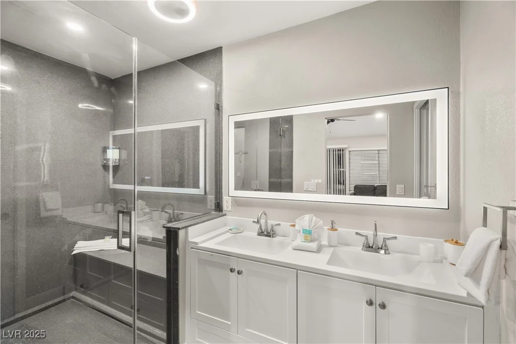4689 Kristen, Las Vegas, NV 89121
