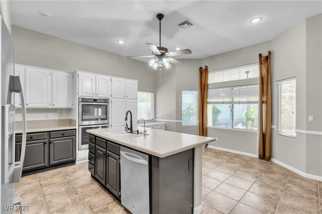 3047 Whispering Crest, Henderson, NV 89052