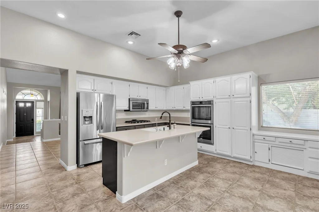 3047 Whispering Crest, Henderson, NV 89052
