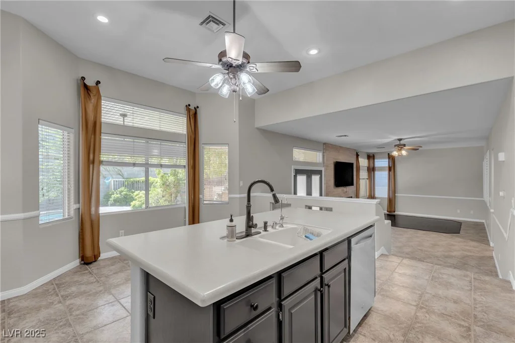 3047 Whispering Crest, Henderson, NV 89052