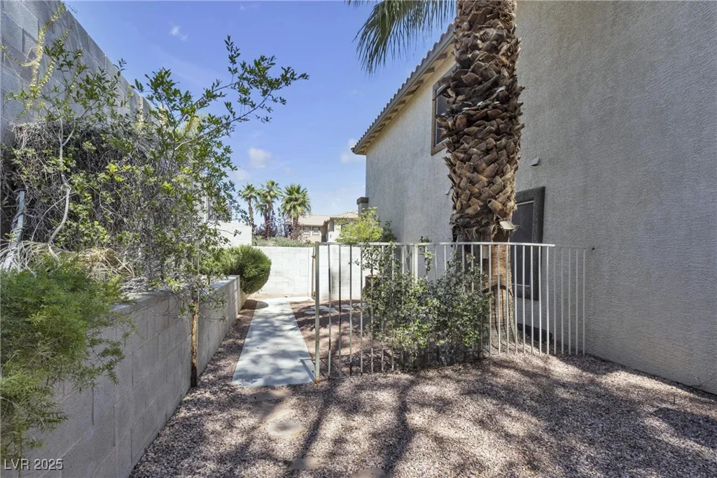 3047 Whispering Crest, Henderson, NV 89052