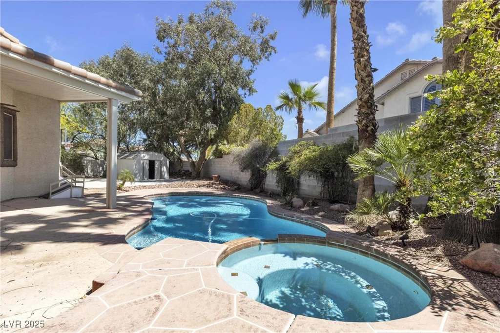 3047 Whispering Crest, Henderson, NV 89052