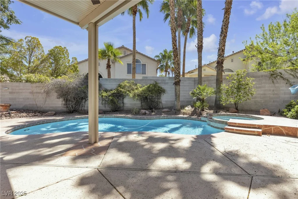 3047 Whispering Crest, Henderson, NV 89052