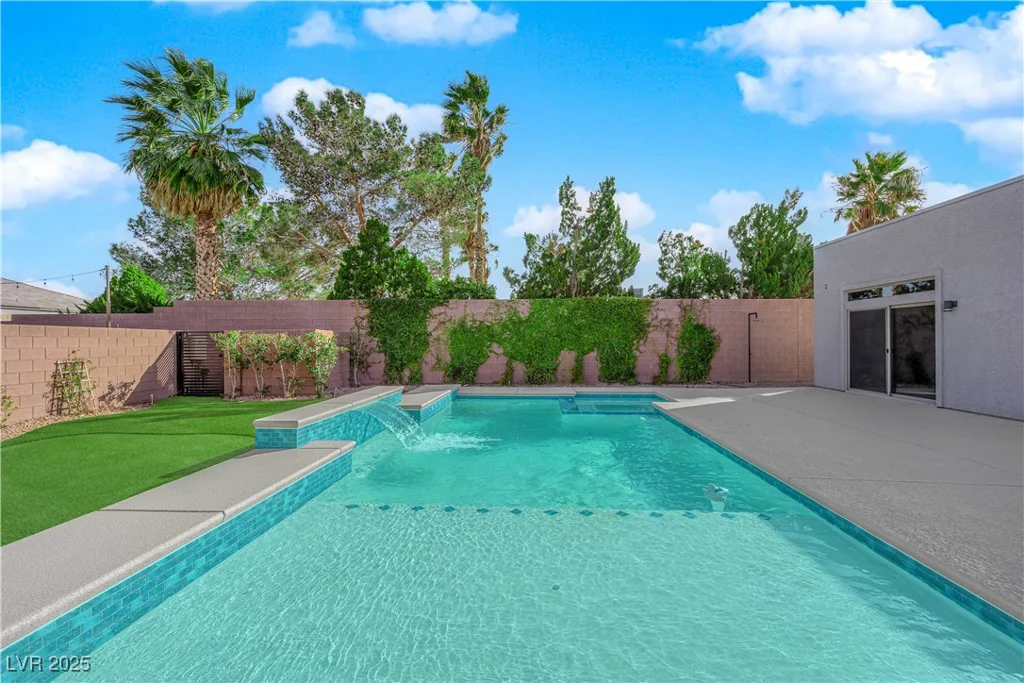 6325 Carmel Creek, Las Vegas, NV 89139