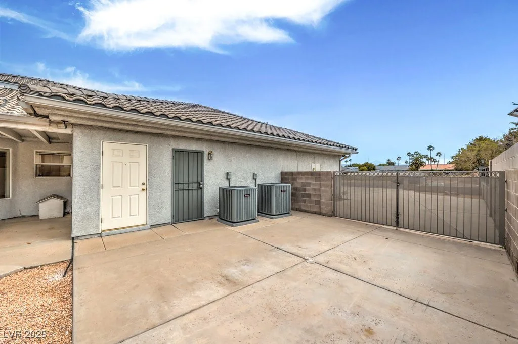 3710 Oquendo, Las Vegas, NV 89120