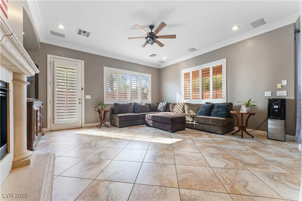 10129 Elk Valley, Las Vegas, NV 89178