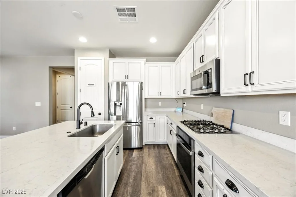 6308 Gulf Waters, North Las Vegas, NV 89081