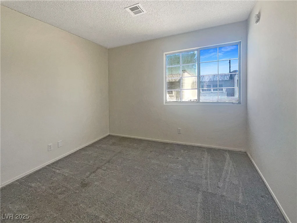 5383 Mountain Vista, Las Vegas, NV 89120