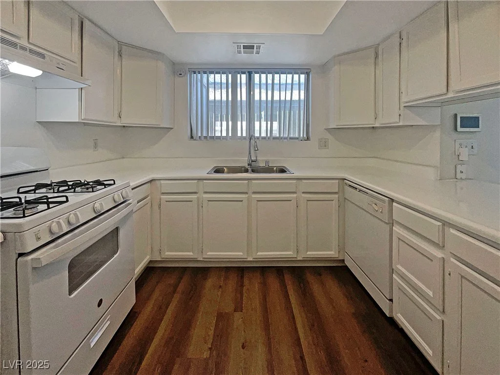 5383 Mountain Vista, Las Vegas, NV 89120