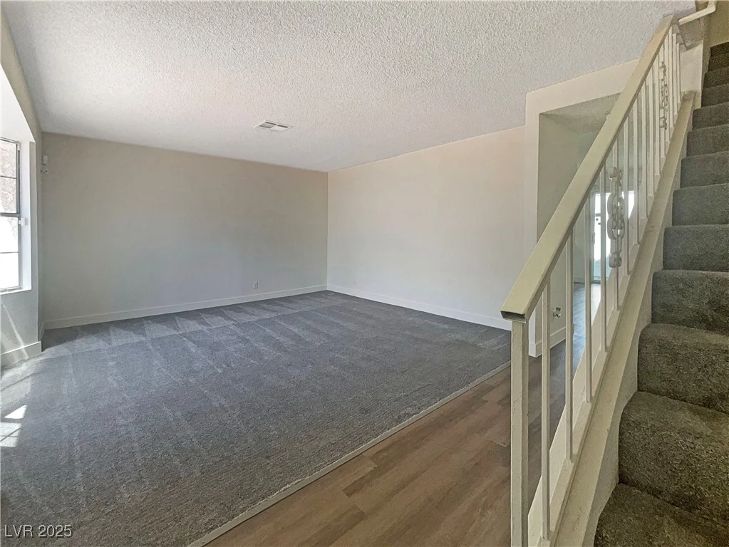 5383 Mountain Vista, Las Vegas, NV 89120