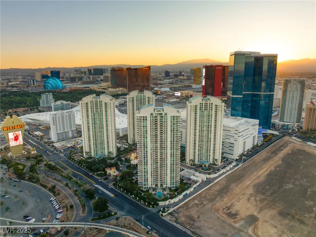 2857 Paradise, Las Vegas, NV 89109