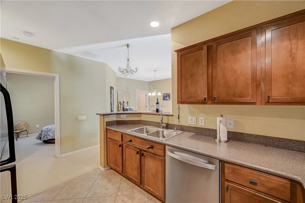 8324 Charleston, Las Vegas, NV 89117