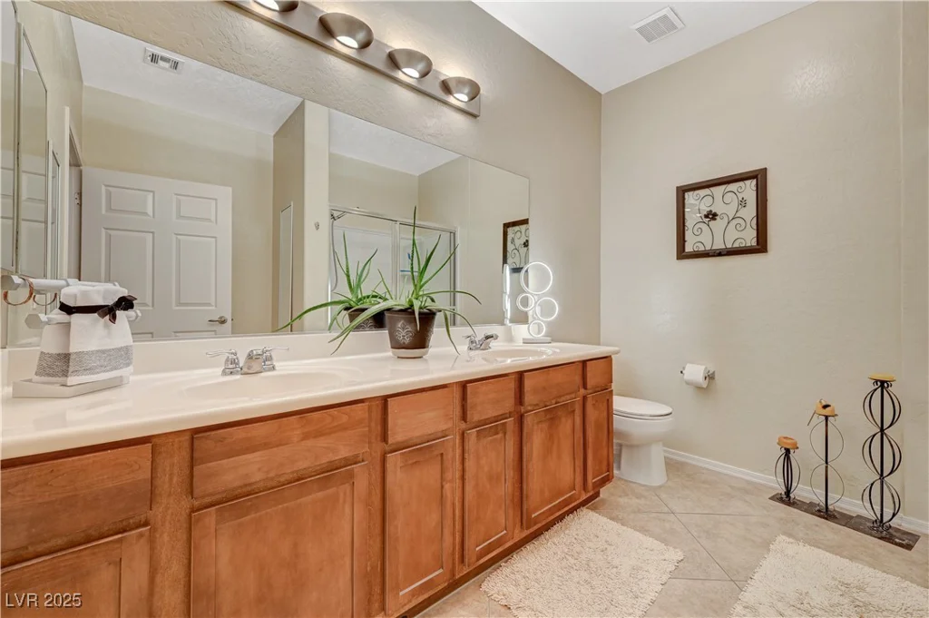 8324 Charleston, Las Vegas, NV 89117