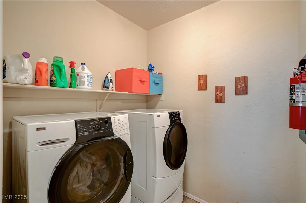 8324 Charleston, Las Vegas, NV 89117
